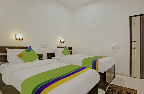 Ghata Hotel | Treebo Trend Amexx Sector 55