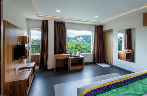 Kalpetta Hotel | Treebo Trend Chembra Residency