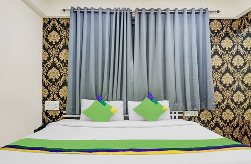 Pimpri - Chinchwad Hotel | Treebo Trend Emerald Tree Chakan