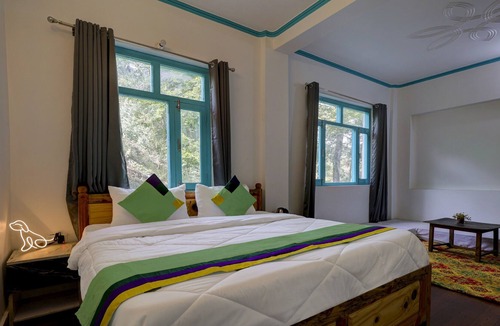 Almora Hotel | Treebo Trend Kasar Inn With Mountain View