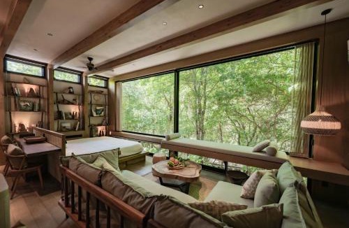 Genka Hotel | Treeful Treehouse Sustainable Resort Okinawa