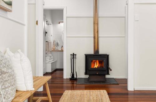 Maleny House | Treehaven House - Charming Queenslander in Maleny
