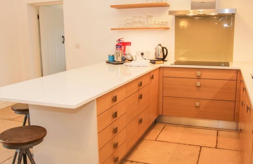 Eaton Mascott Cottage | Treehouse Barn at Pitchford Estate, Shrewsbury