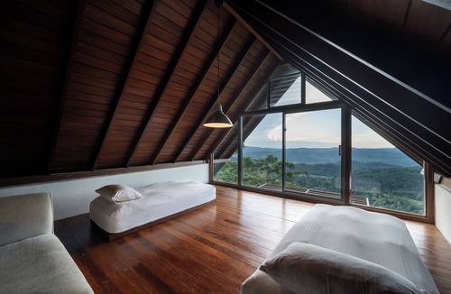 Imbulpe Hotel | Treehouse Chalets