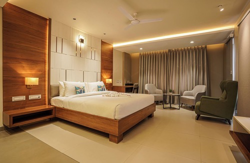 Belagavi Hotel | TreeHouse Kambers