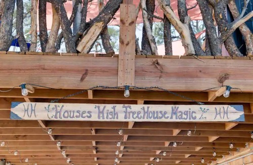 Elizabeth Cabin | Treehouse Magic at Houses High Treesort