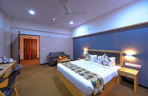 Viramgam Hotel | TreeHouse Morina
