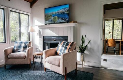 Bella Vista House | Treehouse style home near Lake Norwood