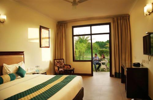 Behror Resort | TreeHouse Sunrise Resort and Caravan Park, Neemrana