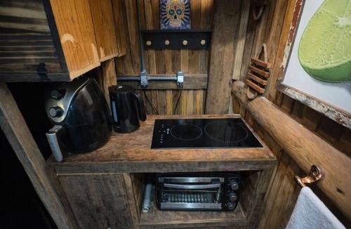 Joinville Ski Chalet | Treehouse: Unique Accommodation with Pool, Bathtub, and Restaurant