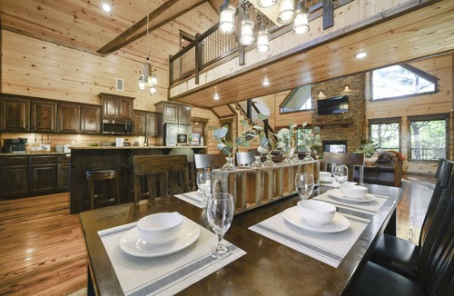 Broken Bow Cabin | Treehouse View- Secluded Luxury Cabin w/Game Room + Hot Tub + Creek