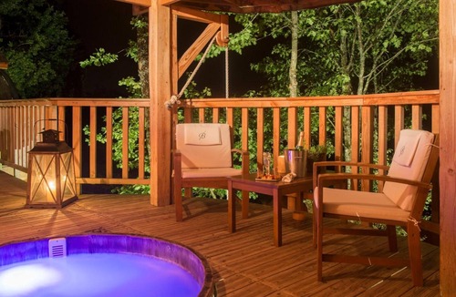 Seyches Cabin | Treehouse with Private Spa - Bois des Nauzes