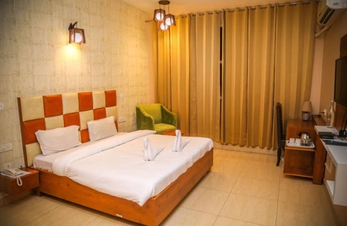 Kuthar Hotel | Treeoise Resort