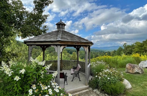 Killington Condo | TreeTops- AC, Pool, Tennis, Close to Resort/Biking