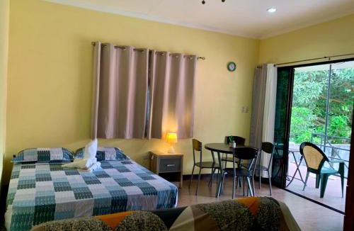 Valencia Apartment | Treetops Studios Valencia, Dumaguete