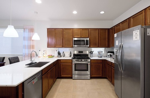 South Mountain House | Tremendous 5-bedroom Modern Desert Retreat Near Airport and Downtown
