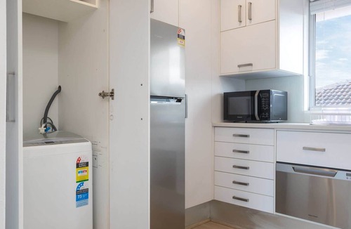 Dee Why Apartment | Trendy Apartment on Dee Why Beach