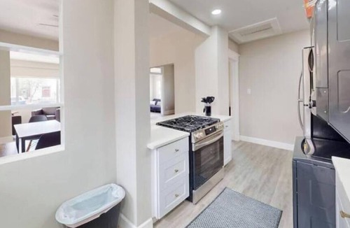 Albuquerque House | Trendy Downtown Remodel Home 2/2 w/King Beds & W/D