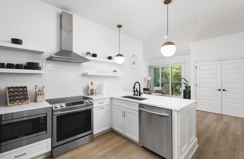 Cleveland Park Apartment | Trendy East Nashville near Coffee Shops & Downtown