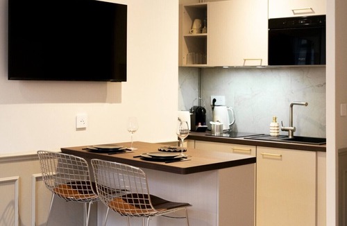 Haie Vigne Apartment | Trendy studio apartment, 2 minutes from the very center of town