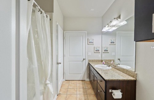 Memorial Apartment | Trendy, upscale apartment!