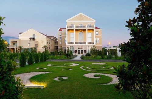 Timisoara Hotel | Tresor Le Palais Timisoara, Curio Collection by Hilton