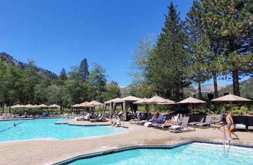 Olympic Valley Apartment | Trey’s Slopeside 1 Bdrm Kitchen@400 Squaw Creek