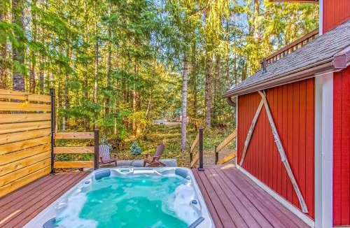 Packwood House | Tri-Mountain Basecamp