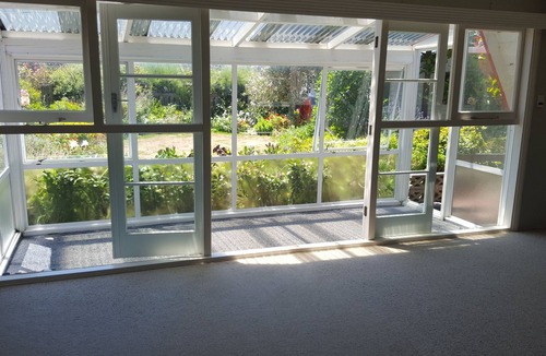 Paraparaumu Beach House | Triangle House at Paraparaumu Beach