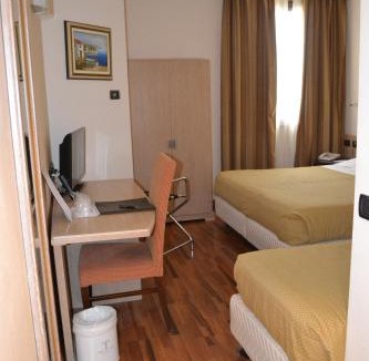 Cade-Gaida Hotel | Tricolore Hotel