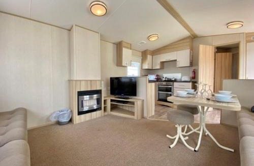 Paignton Resort | Trieste, Waterside