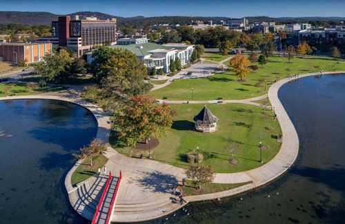 Huntsville Hotel | Trilogy Hotel Huntsville, Autograph Collection