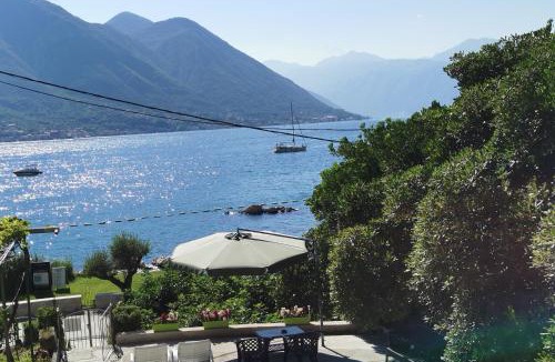 Dobrota Apartment | Trinity Apartment Seafront