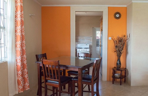 Inch Marlowe Apartment | Trinity Breeze Apartments