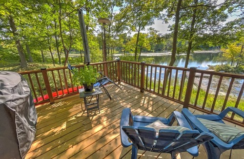 Jones Falls House | Trinity Cottage | Waterfront Escape on Whitefish Lake