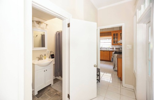 Durham Apartment | Trinity Park Home Walk to Duke & Downtown