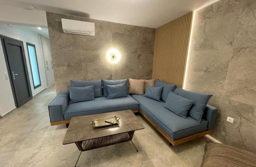 Nea Iraklitsa Villa | Trinity Pool Villas WHITE
