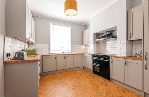 Margate House | Trinity Retreat - Just a few minutes walk to Margate Old Town and Beach