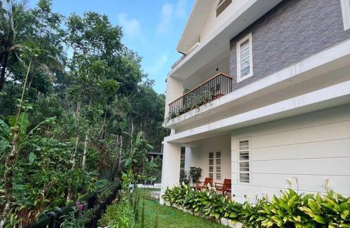 Elappara House | Trinity Villa Home Stay