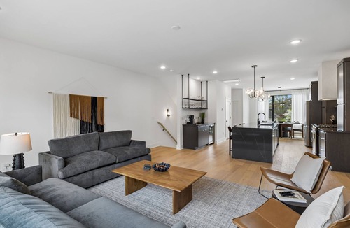 Hurwood Heights House | Triple Nashville Townhomes | 9BR, 3 Rooftop Tubs