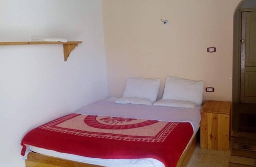 St. Catherine RV Rental | Triple Room with Private Bathroom - Sheikh Mousa Bedouin campnn