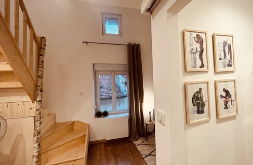 Belleville Apartment | Triplex Belleville 4 lits simples