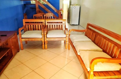 Pero House | Triplex house with ocean view.