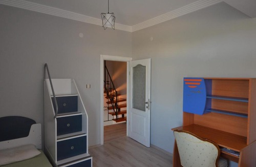 Kundu Villa | Triplex Villa with Pool