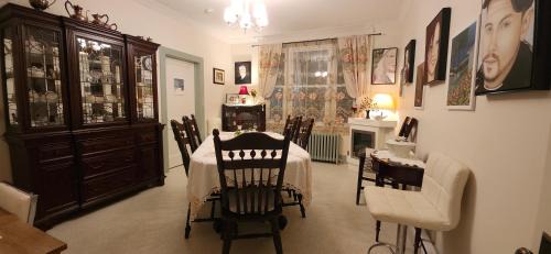 Goulds Bed & Breakfast | Tripp Inn
