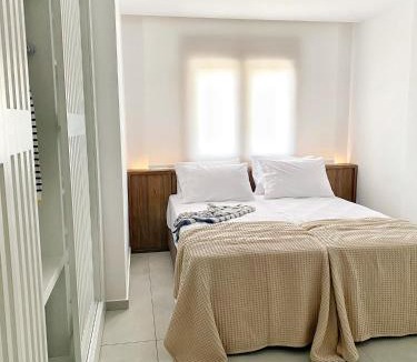 Nikita House | Tris