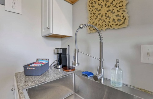 Franklin Park Apartment | Trolley District Treasure 1 BR Apt!