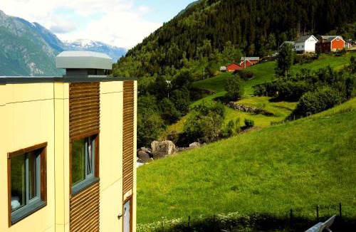 Odda Hotel | Trolltunga Hotel