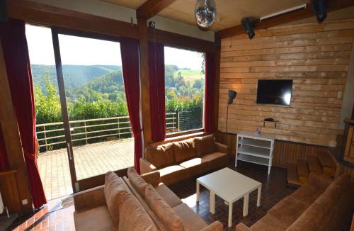 Trooz House | Trooz Villa with Pool & Sauna