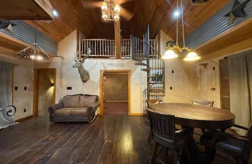 Era House | Trophy House